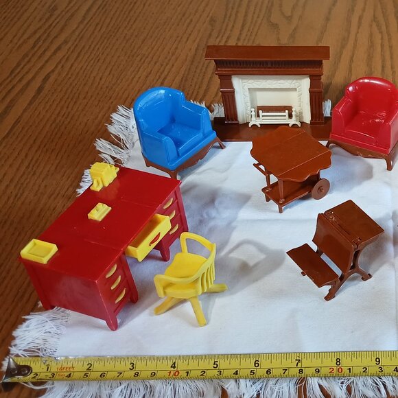 1950's to 1960's Reliable Toys Doll House Furniture Made in Canada - Picture 3 of 7